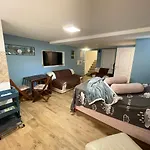Studio Pod Room, Free Parking